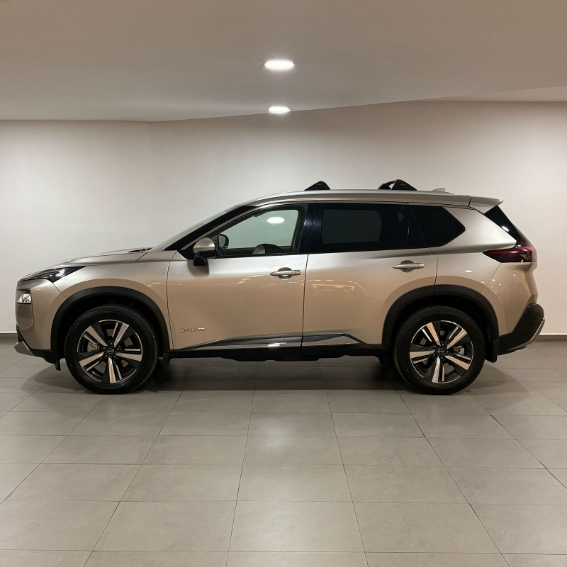 Nissan X-Trail  5 pts. Platinum e-Power, E-REV, TA, QCP, s. Bose, RA-19 2025